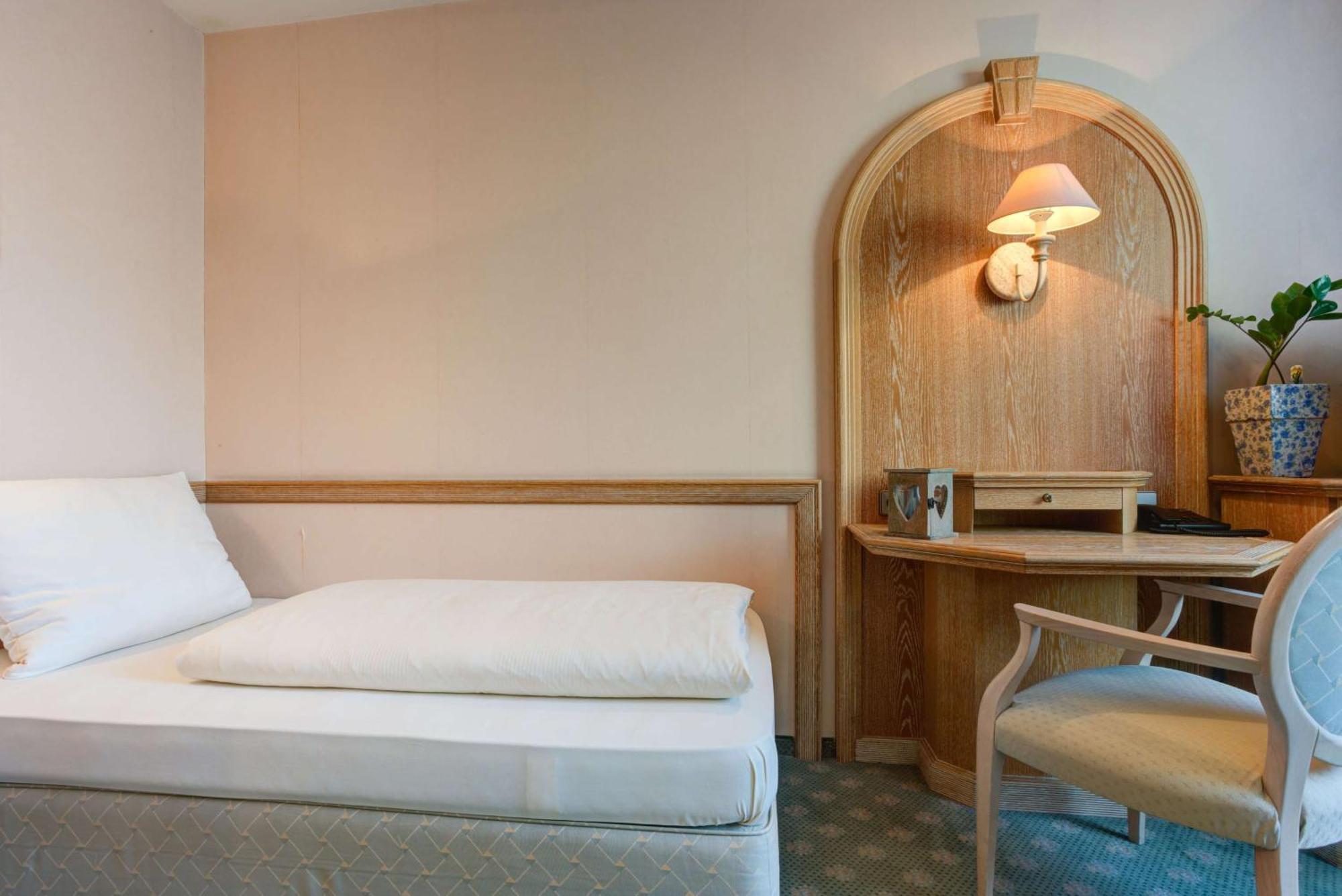 Centro Stern City, Trademark Collection By Wyndham 3*